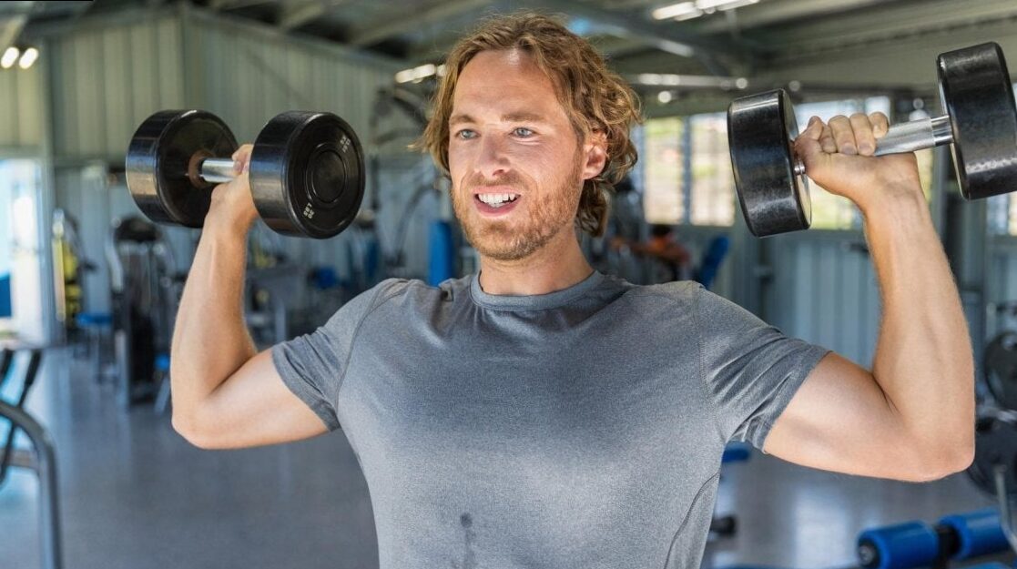 ¿Cómo entrenar bien en el gimnasio?